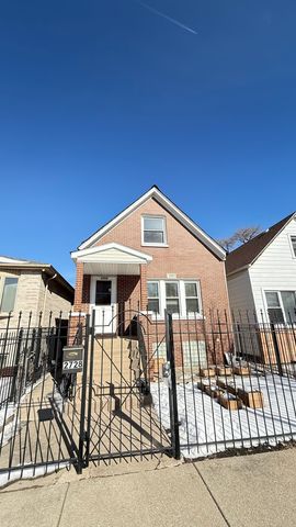 2728 W 39th Place, Chicago, IL 60632