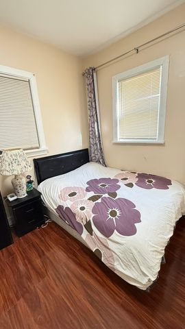 2728 W 39th Place, Chicago, IL 60632