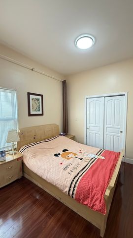 2728 W 39th Place, Chicago, IL 60632