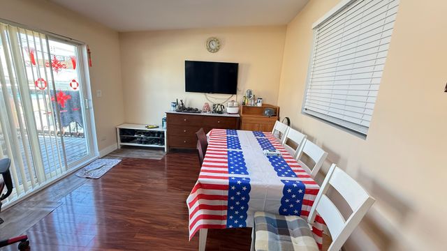 2728 W 39th Place, Chicago, IL 60632