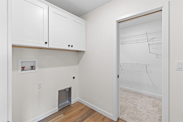 4671 Herbert Hoover Highway B, Iowa City, IA 52240