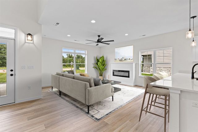 4671 Herbert Hoover Highway B, Iowa City, IA 52240