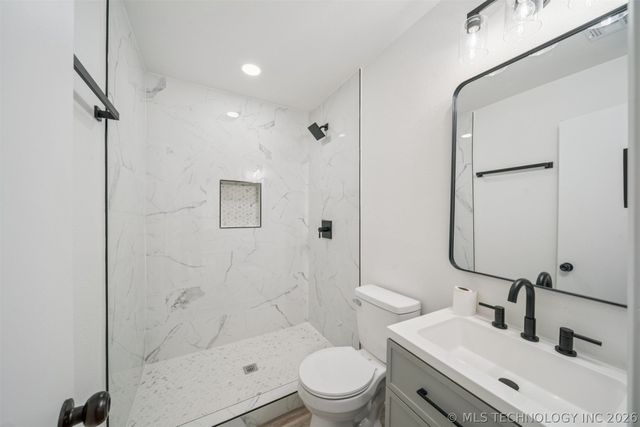 17 W 49th Place N, Tulsa, OK 74126