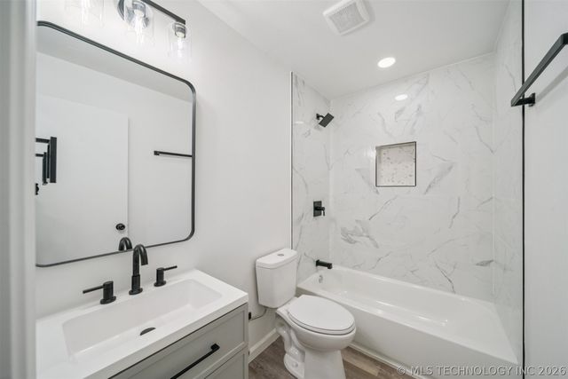 17 W 49th Place N, Tulsa, OK 74126