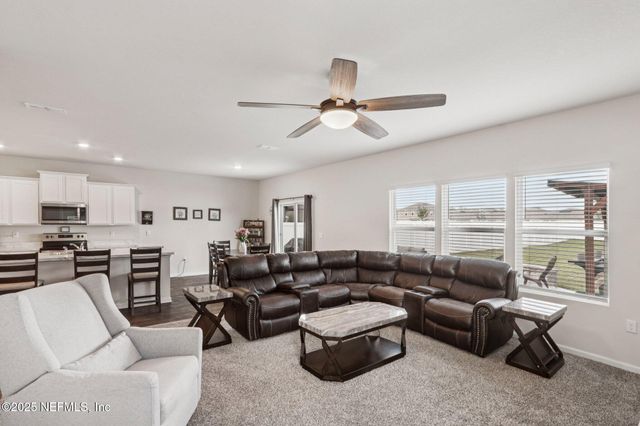 2349 FALLING STAR Lane, Green Cove Springs, FL 32043