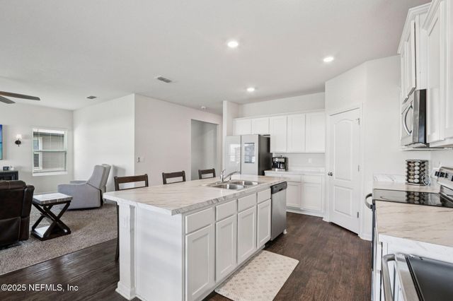 2349 FALLING STAR Lane, Green Cove Springs, FL 32043