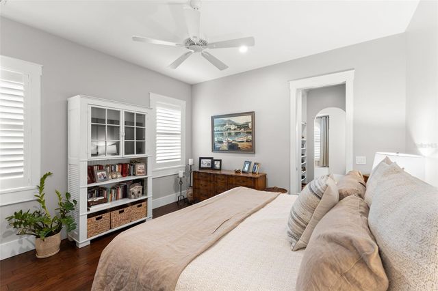 435 13TH AVENUE N, St Petersburg, FL 33701