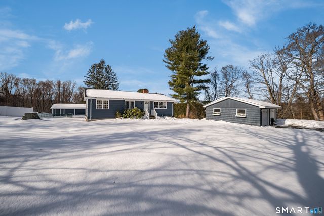 15 Wahconah Drive, Bozrah, CT 06334