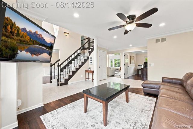 55513 Caesars Drive, Shelby Charter Township, MI 48315