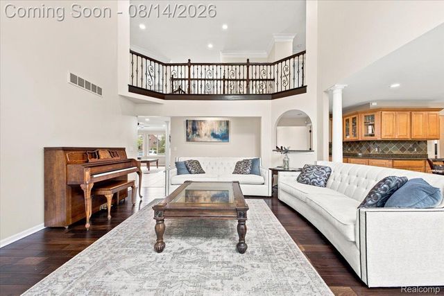 55513 Caesars Drive, Shelby Charter Township, MI 48315