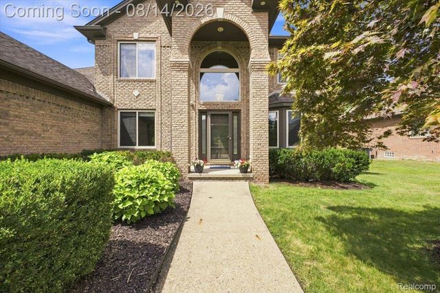 55513 Caesars Drive, Shelby Charter Township, MI 48315