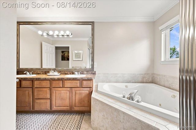 55513 Caesars Drive, Shelby Charter Township, MI 48315