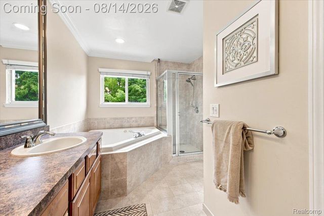 55513 Caesars Drive, Shelby Charter Township, MI 48315