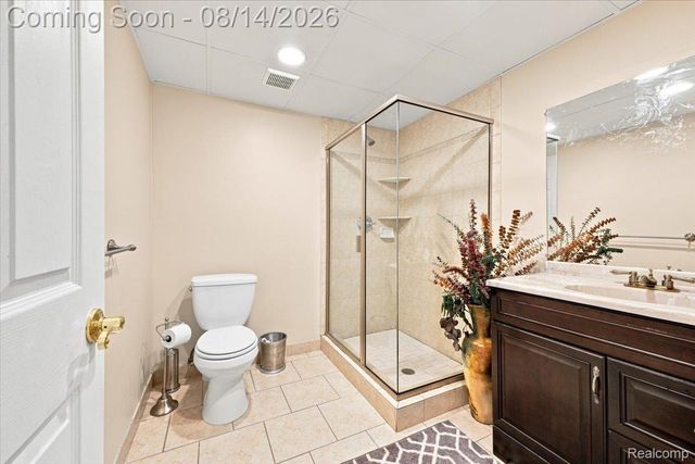 55513 Caesars Drive, Shelby Charter Township, MI 48315