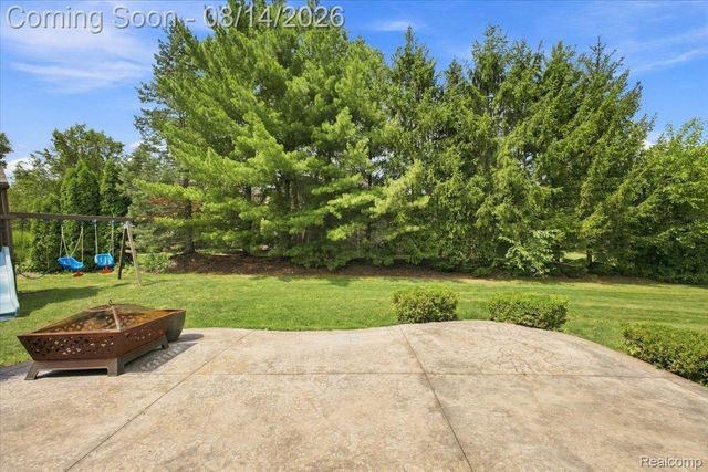 55513 Caesars Drive, Shelby Charter Township, MI 48315
