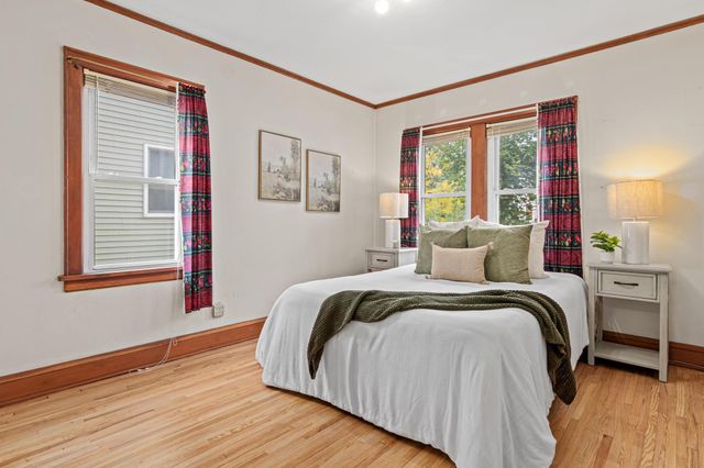 1186 Englewood Avenue, Saint Paul, MN 55104