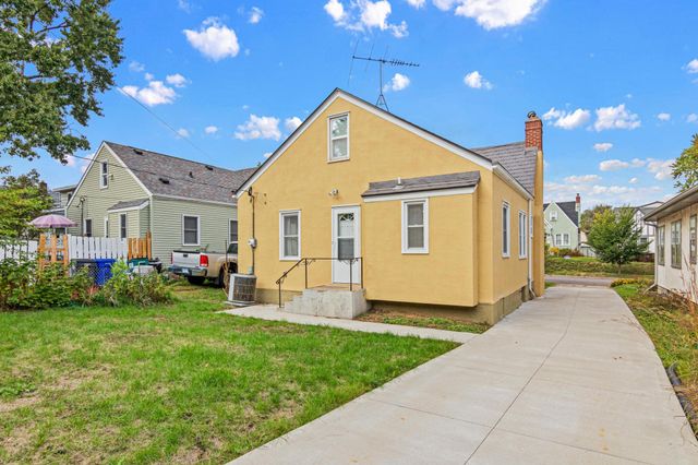 1186 Englewood Avenue, Saint Paul, MN 55104
