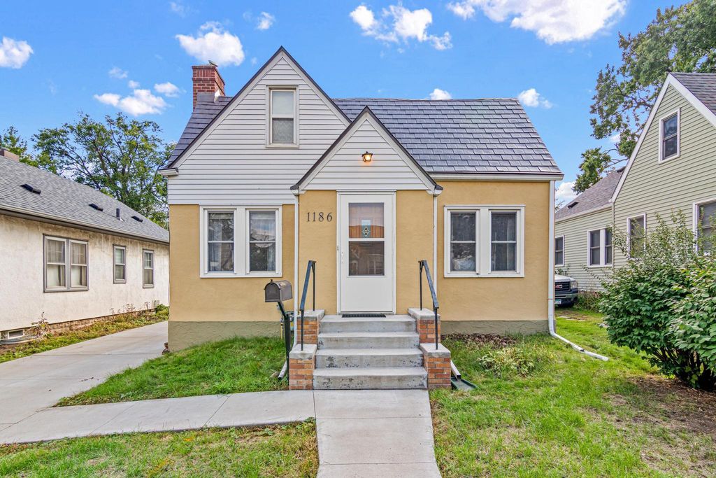 1186 Englewood Avenue, Saint Paul, MN 55104