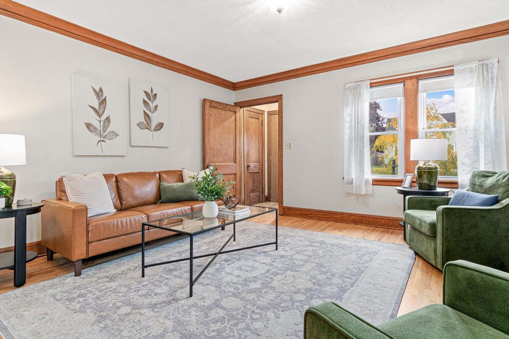 1186 Englewood Avenue, Saint Paul, MN 55104 — photo 3