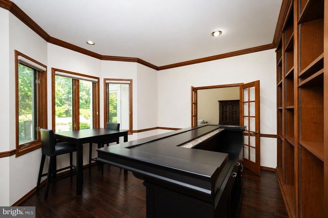 12 HIDDEN HOLLOW DR, Hamilton, NJ 08620