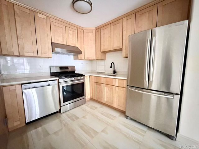 65-38 Austin Street 3F, Rego Park, NY 11374