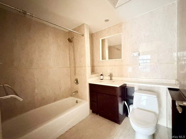 65-38 Austin Street 3F, Rego Park, NY 11374
