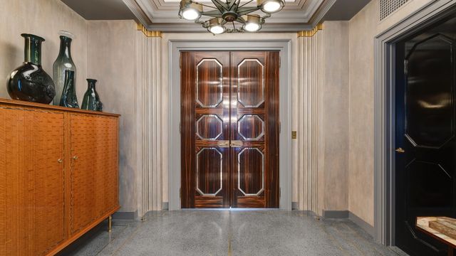 159 E WALTON Place 31A, Chicago, IL 60611