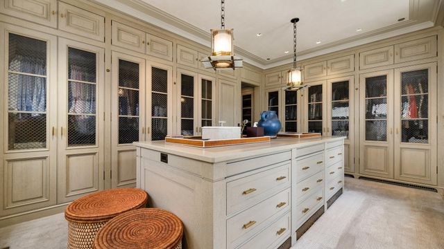 159 E WALTON Place 31A, Chicago, IL 60611