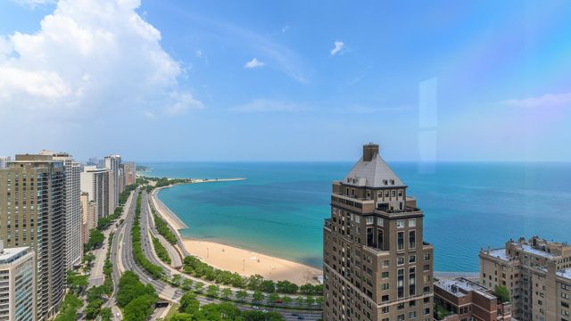 159 E WALTON Place 31A, Chicago, IL 60611