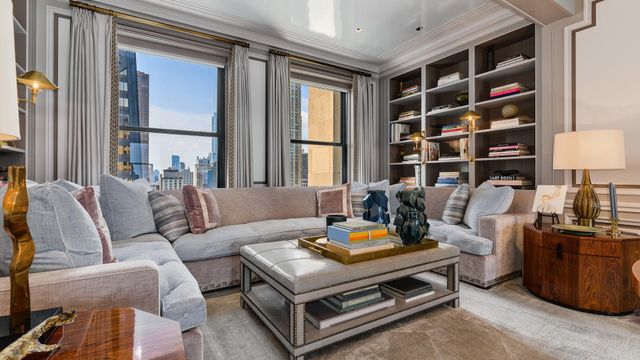 159 E WALTON Place 31A, Chicago, IL 60611