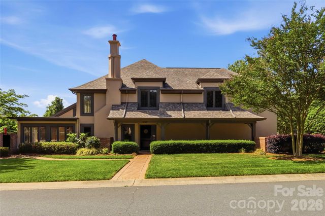 5740 Ballinard Lane, Charlotte, NC 28277