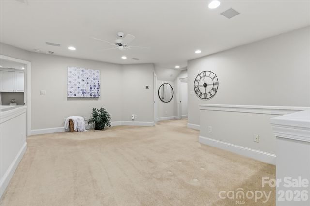 5740 Ballinard Lane, Charlotte, NC 28277