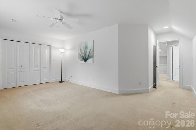 5740 Ballinard Lane, Charlotte, NC 28277