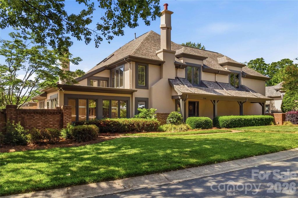 5740 Ballinard Lane, Charlotte, NC 28277