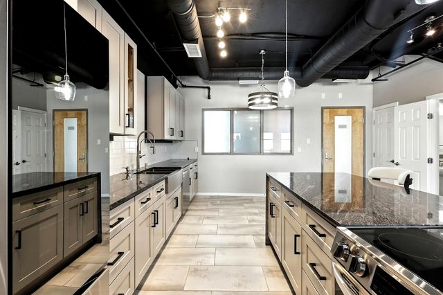 219 Central Avenue NW 306, Albuquerque, NM 87102