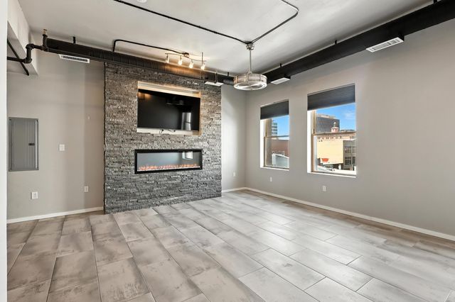 219 Central Avenue NW 306, Albuquerque, NM 87102