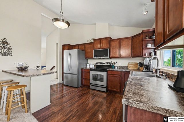 4410 Waterford Avenue, Bellevue, NE 68123