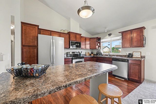 4410 Waterford Avenue, Bellevue, NE 68123