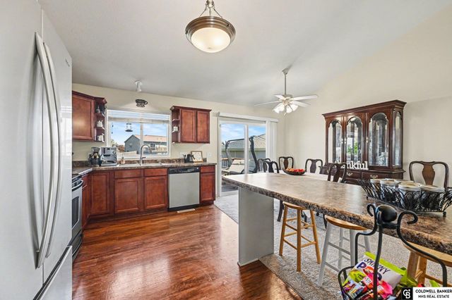 4410 Waterford Avenue, Bellevue, NE 68123