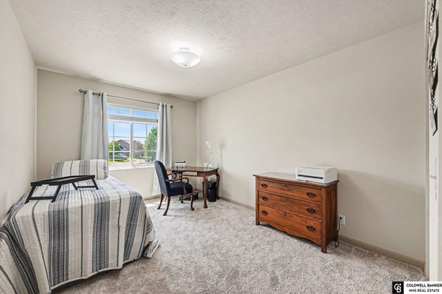 4410 Waterford Avenue, Bellevue, NE 68123