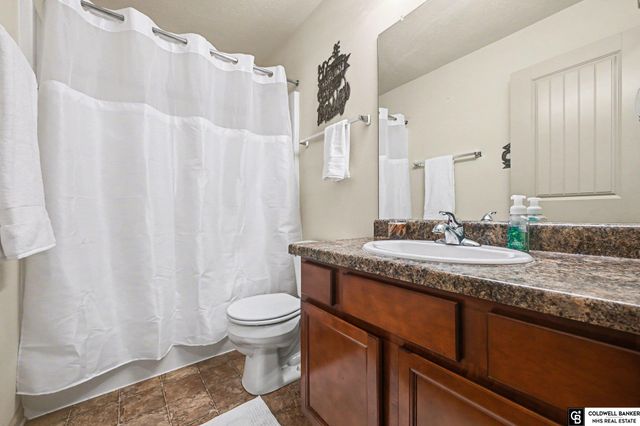 4410 Waterford Avenue, Bellevue, NE 68123