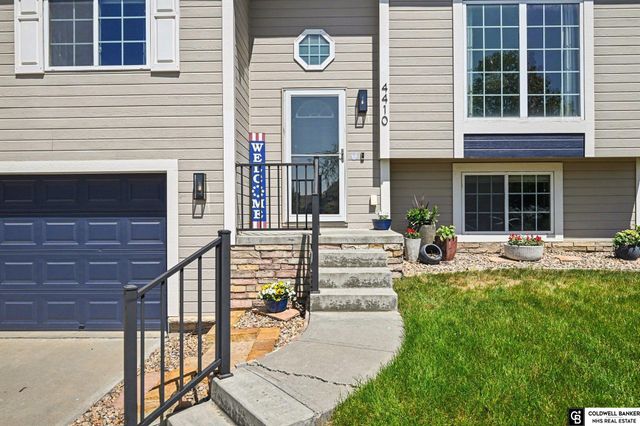4410 Waterford Avenue, Bellevue, NE 68123