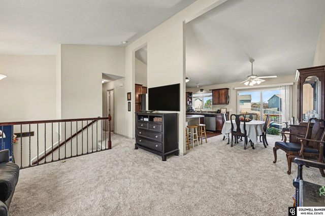 4410 Waterford Avenue, Bellevue, NE 68123