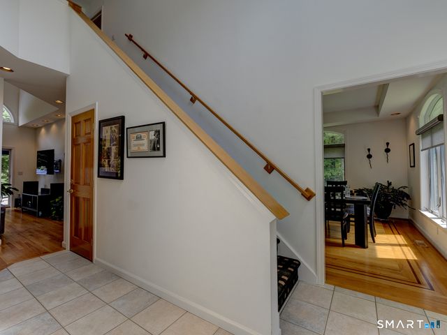 32 Avebury Lane, Tolland, CT 06084