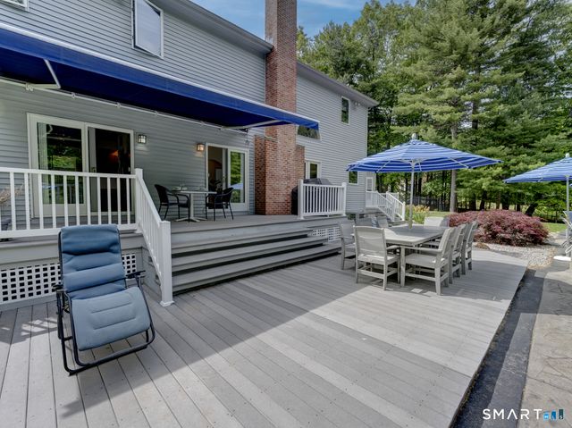 32 Avebury Lane, Tolland, CT 06084