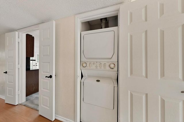 7522 Holly Hill Drive 14, Dallas, TX 75231