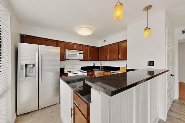 7522 Holly Hill Drive 14, Dallas, TX 75231