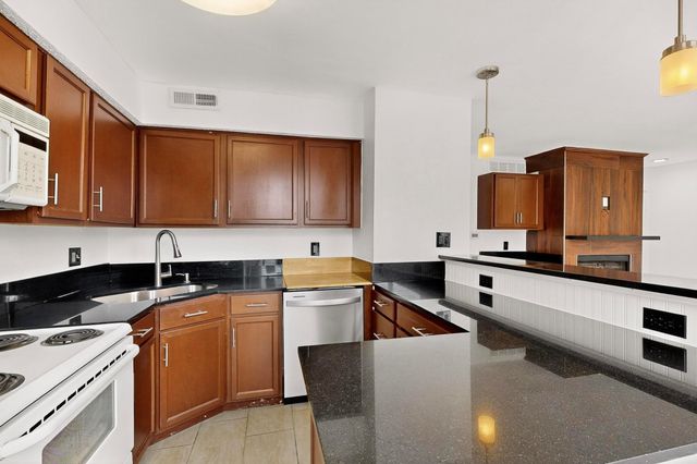 7522 Holly Hill Drive 14, Dallas, TX 75231