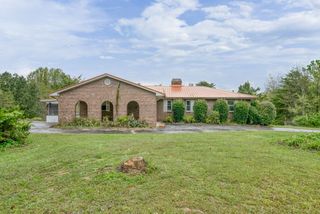 3709 Joe Rawlings Rd, Cookeville, TN 38506