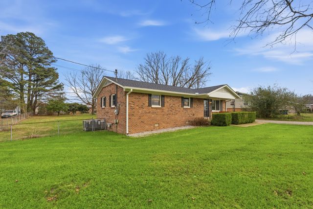 145 Totty Dr, Hohenwald, TN 38462